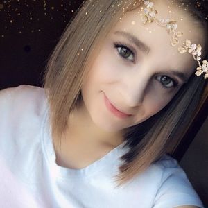 Meet your Posher, Arika